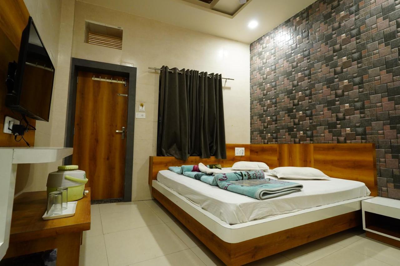 Hotel New Sundaram 150 Mtrs From Dargah Ajmer Bagian luar foto