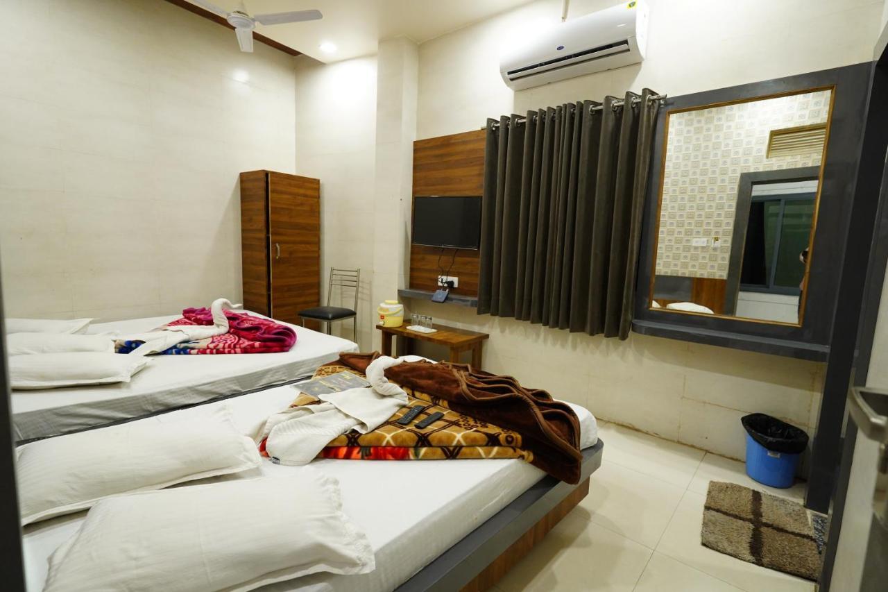 Hotel New Sundaram 150 Mtrs From Dargah Ajmer Bagian luar foto