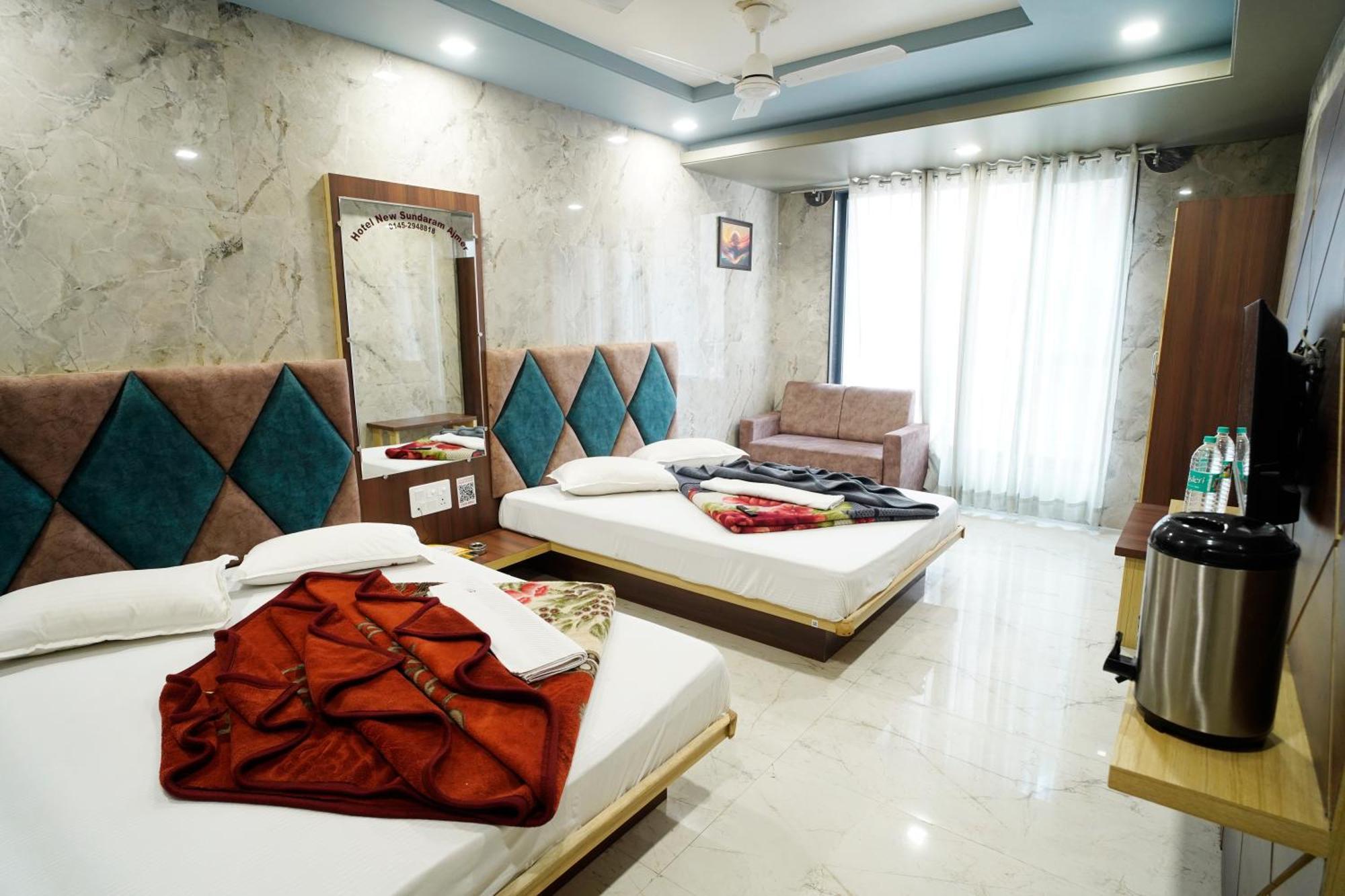 Hotel New Sundaram 150 Mtrs From Dargah Ajmer Bagian luar foto