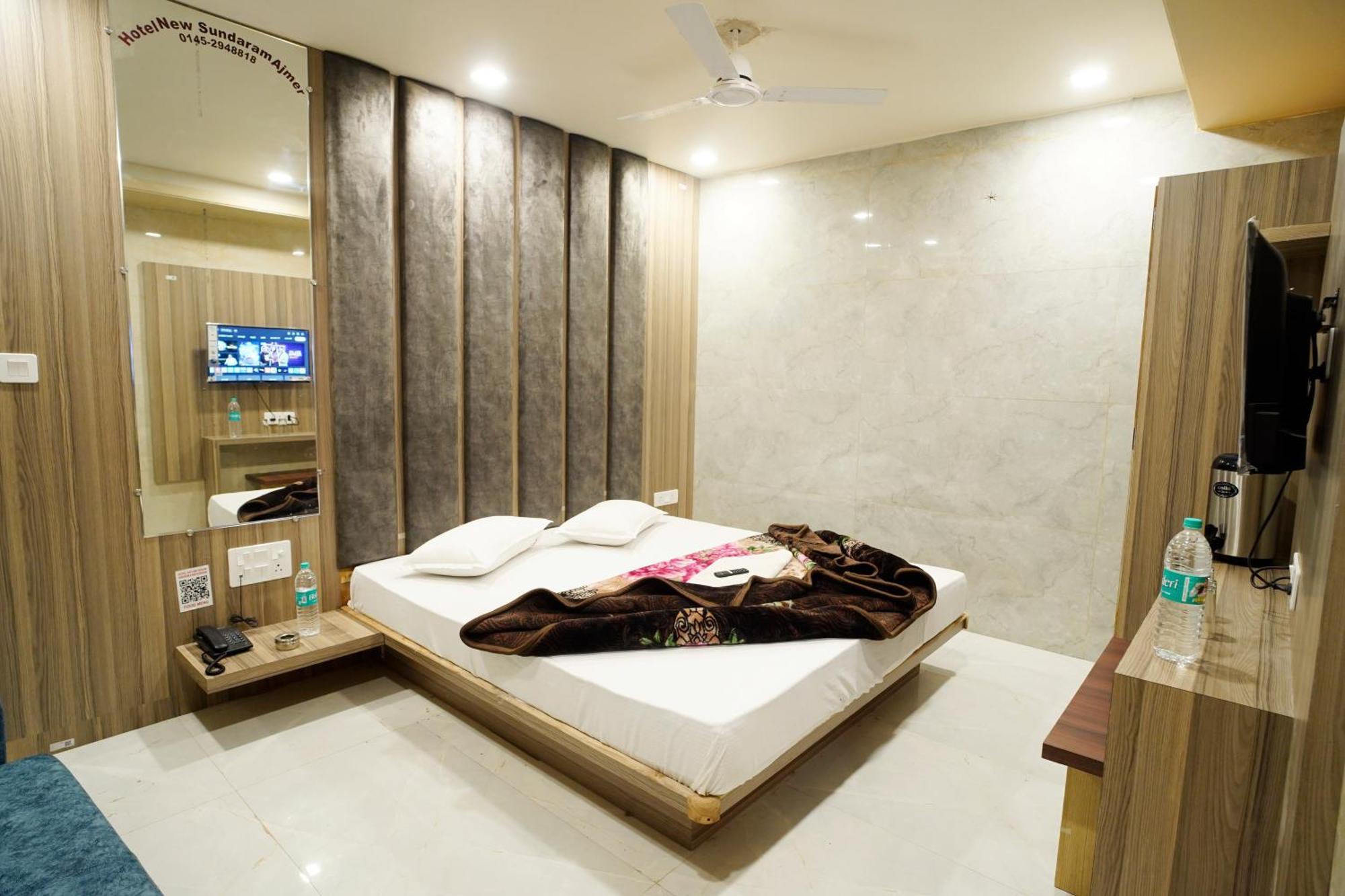 Hotel New Sundaram 150 Mtrs From Dargah Ajmer Bagian luar foto